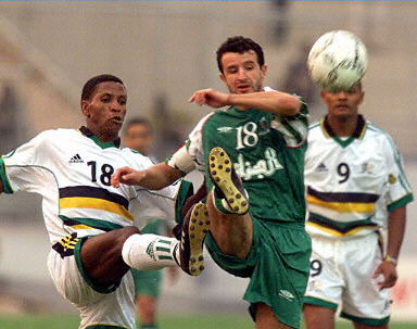 让短传到边 让短传到边